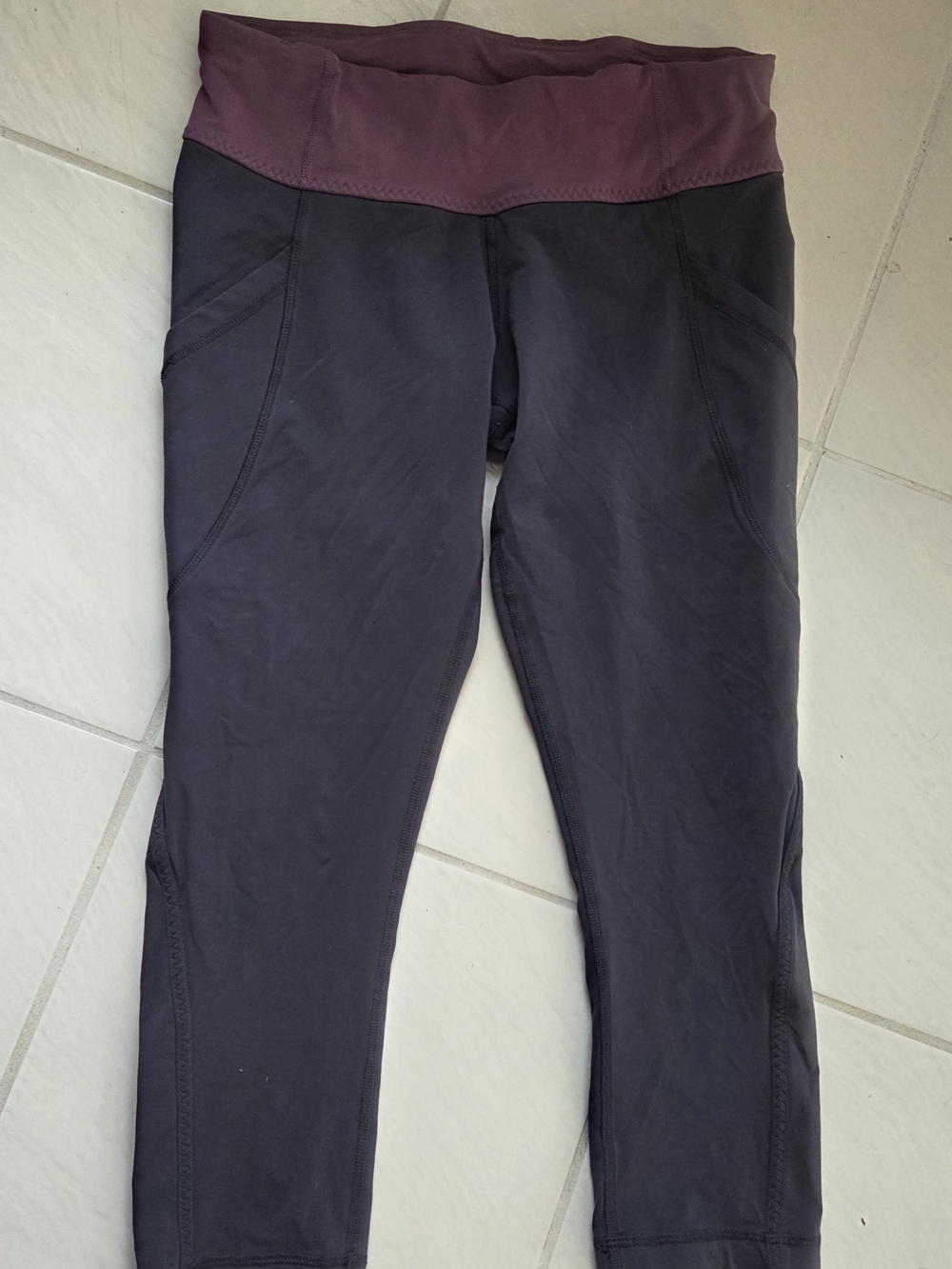 Luluemon Two-Tone Active Leggings — Dark Purple with Plum Waistband
